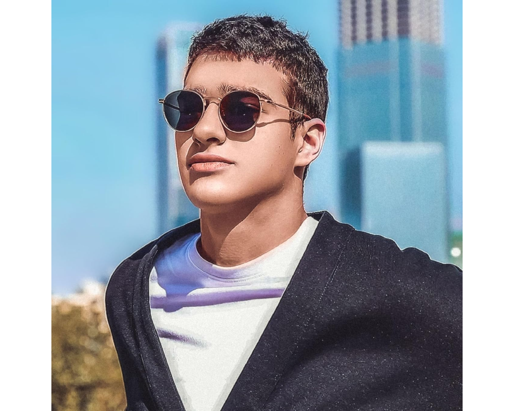 Small Vintage SGT059